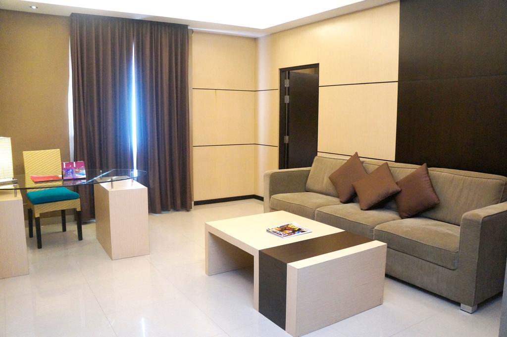 Orchardz Hotel Ayani Pontianak Exterior foto