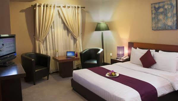 Orchardz Hotel Ayani Pontianak Exterior foto