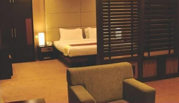 Orchardz Hotel Ayani Pontianak Exterior foto