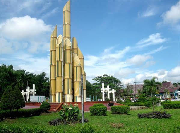 Orchardz Hotel Ayani Pontianak Exterior foto