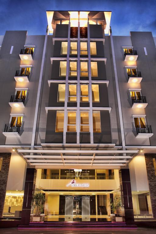 Orchardz Hotel Ayani Pontianak Exterior foto
