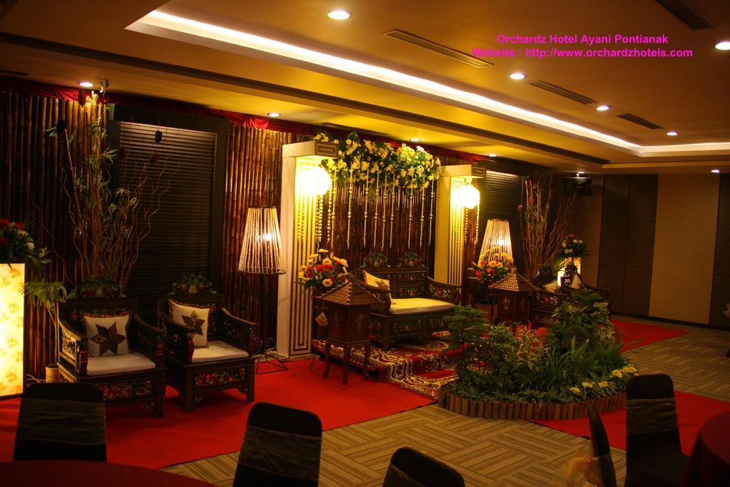 Orchardz Hotel Ayani Pontianak Exterior foto